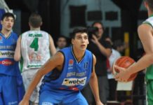 Bahía Básket ganó de la mano de Corvalán