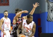 Instituto golpeó a Quilmes en el Poli