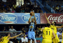 Regatas venció a Obras y sigue firme en casa