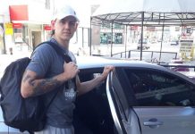 Deck dejó la concentración por lesión