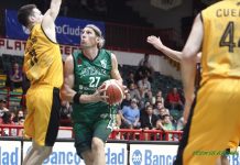 Atenas debutó con un buen triunfo en casa