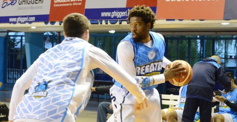Llegó Smith y ya entrenó en Regatas