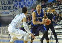 Peñarol derrotó a Hispano y estiró la serie