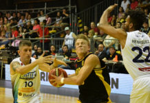 Clara victoria de Obras ante Regatas