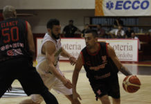 Instituto derrotó a San Martín y sigue firme como local