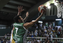 Con la vuelta de Massarelli, Ferro venció a Comunicaciones