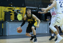 Obras venció claramente a Peñarol