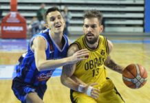 Obras derrotó a Peñarol con una gran actuación de Barral