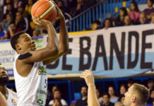 San Martín venció a Regatas y se adelantó en la serie