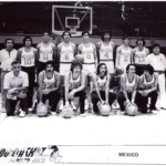 Selección Mexicana 1974 por Armando Roldán