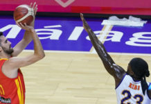 Scariolo dejó catorce en la lista de España