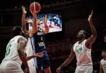 Argentina, con un gran Scola, festejó la clasificación ante Nigeria