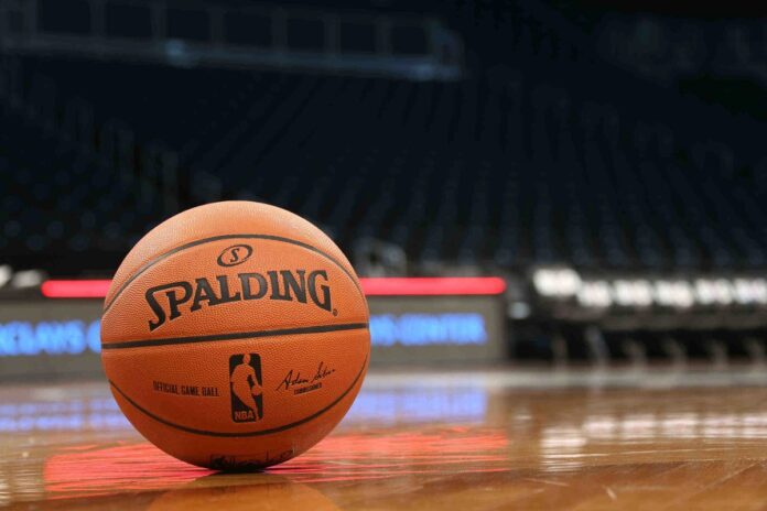pelota-basket-oficial-de-la-nba-spalding-original-unica-D_NQ_NP_864211-MLA20505516669_122015-F