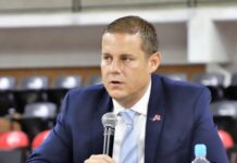 Teo Zubia: «Ayón nos eligió a nosotros»