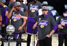 Vogel es parte de una marca histórica entre los DTs de Lakers