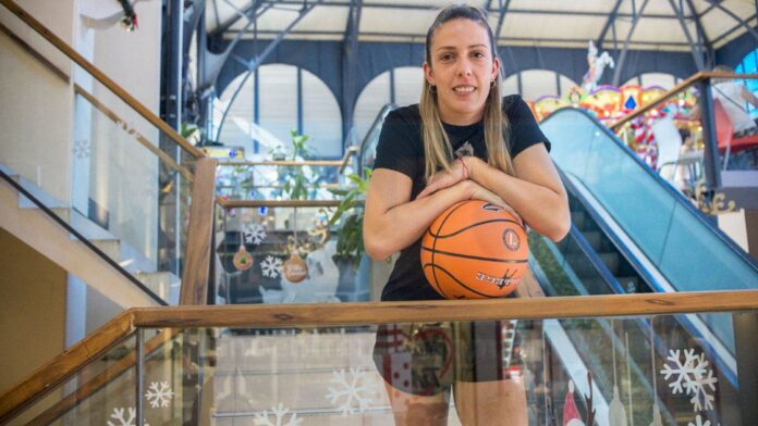 la-jugadora-termino-un-gran-ano-el-equipo-buenos-aires-ademas-la-medica-esta-un-ano-terminar-la-especialidad-deportologia