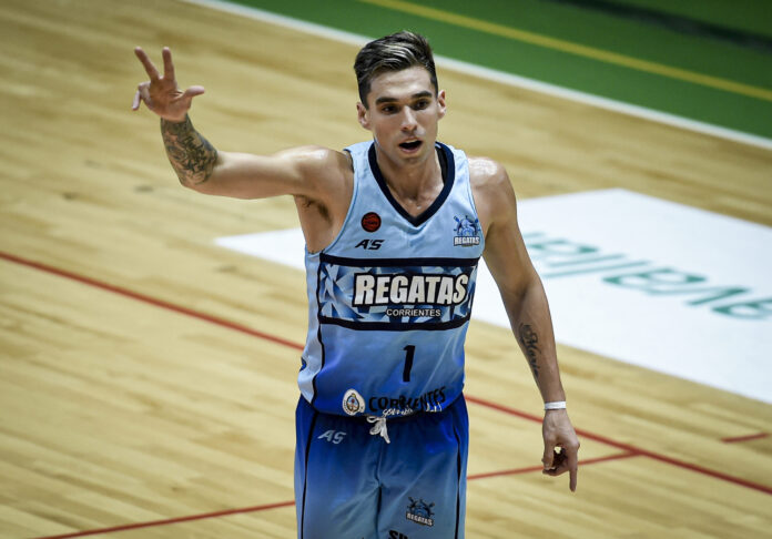 La-Liga-2020_2021-Playoffs-Cuartos-de-Final-Juego-1-Regatas-1-vs-San-Martin-0-scaled