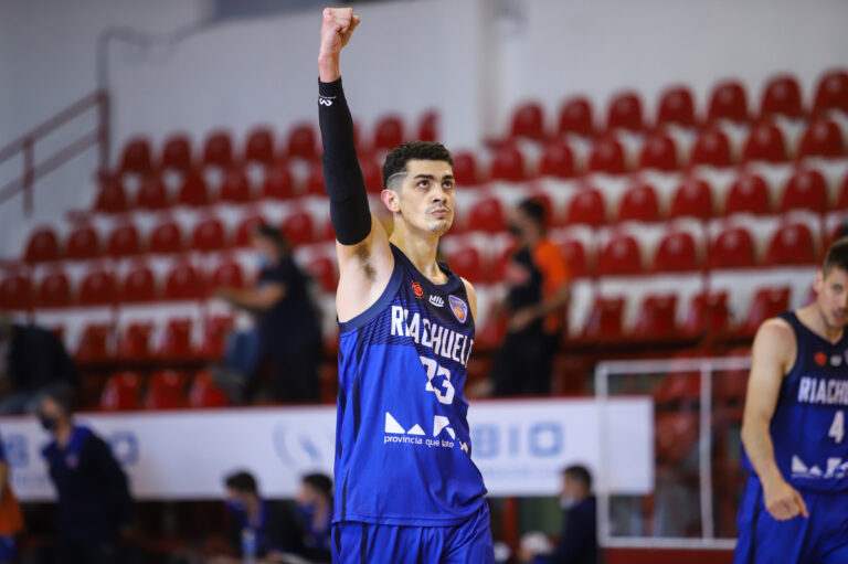 Debut con el pie derecho para Riachuelo
