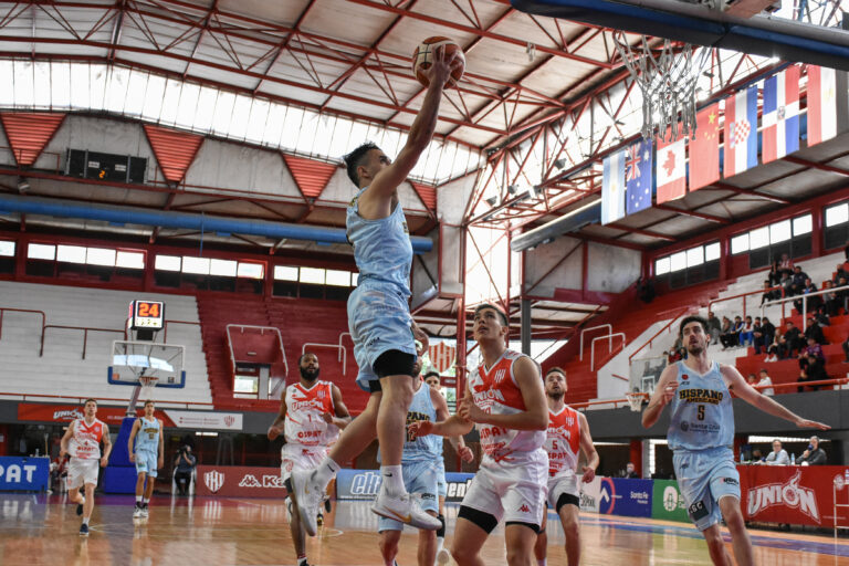 A pura tapa, Hispano rompió el maleficio y cerró el Super 20 con un triunfo