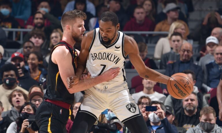 Lunes explosivo en la noche de NBA