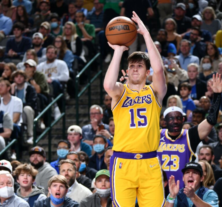 ¡Los Lakers ganaron en la última!