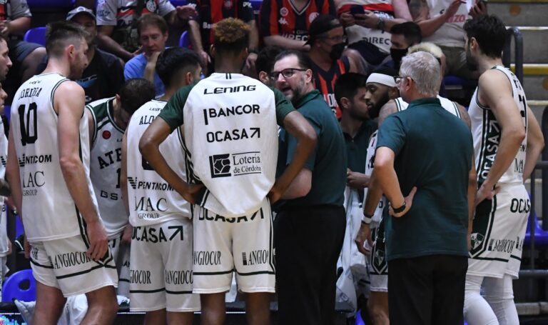 Atenas despidió a Saborido