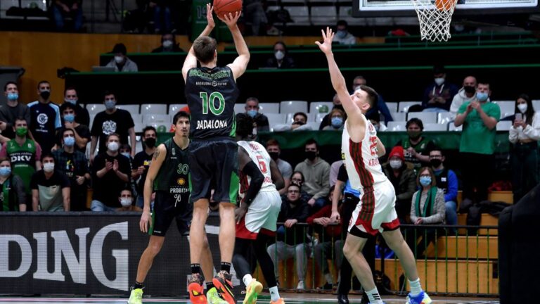 La Penya aplastó al Lokomotiv Kuban