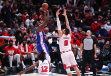 Los 40 de Embiid valieron más que los 45 de DeRozan