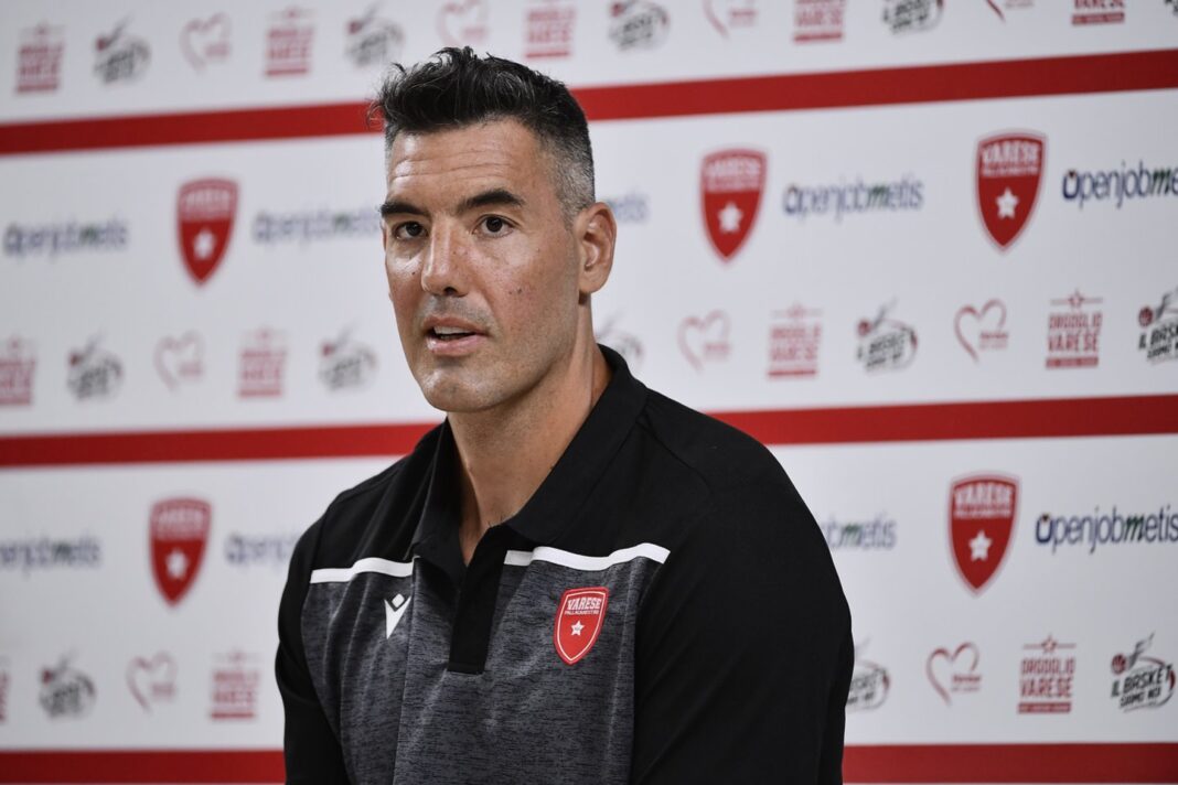 Scola Varese