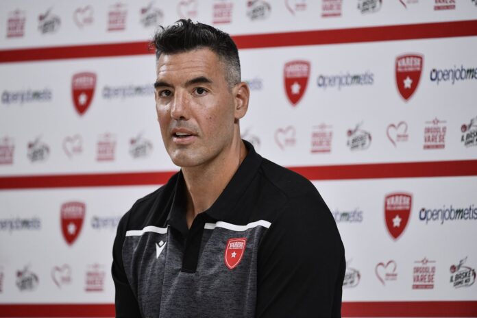 Scola Varese