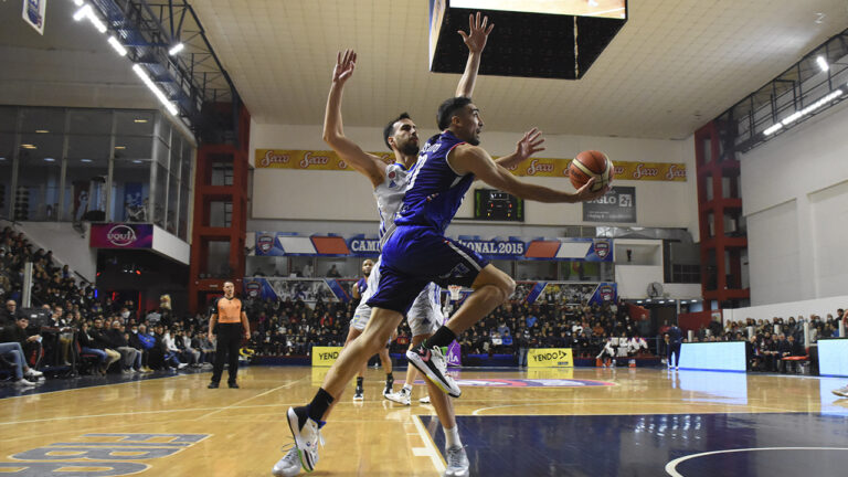 Mauro Cosolito: «Estos son playoffs y lo importante es ganar»