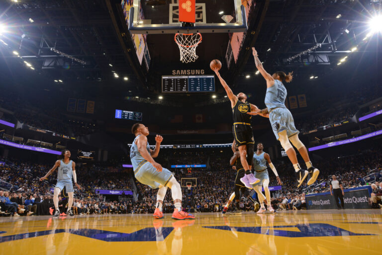 Los Warriors no le dieron oportunidades a Memphis