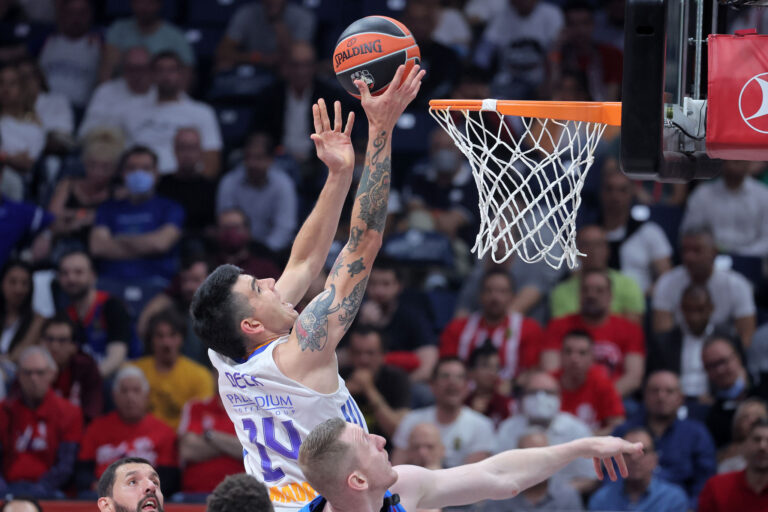 ¡El Real Madrid eliminó al Barcelona en Euroleague!