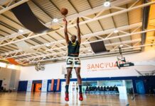 The Embassy, desde adentro