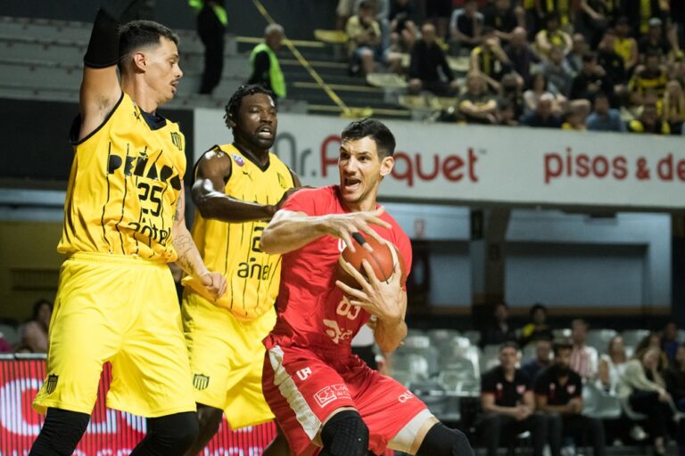 Instituto no pudo con Peñarol
