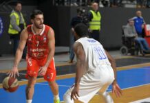 Al borde del triple-doble, Campazzo fue figura en la ABA League