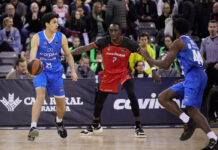 Juan Fernández sumó su primer doble doble Juan Fernández firmó su primer doble doble en ACB.