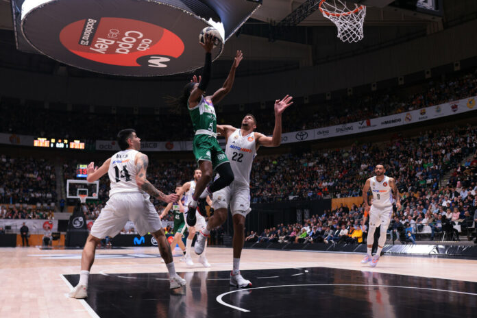 Unicaja eliminó al Real Madrid en semis de Copa del Rey.