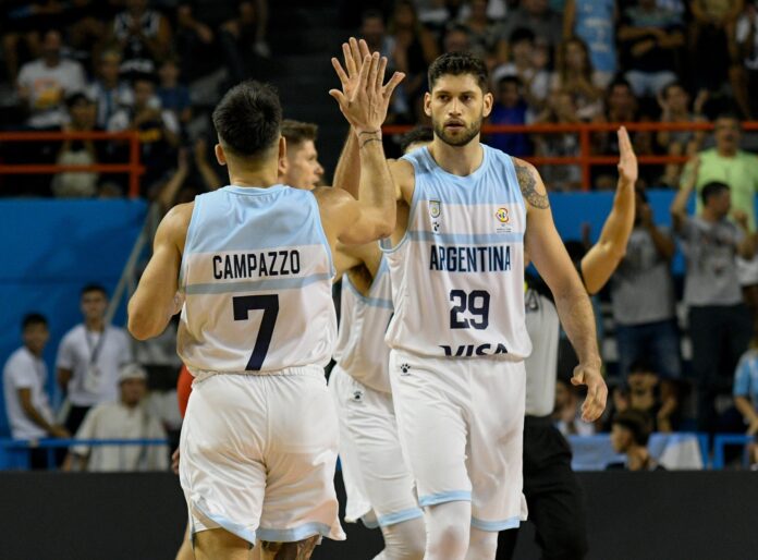 Argentino derrotó a Canadá y tiene un pie en el Mundial.