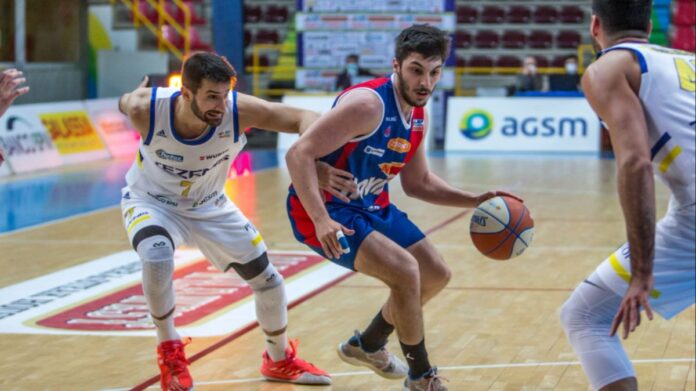 Lucio Redivo en Monferrato Lucio Redivo cambia de equipo en la A2.