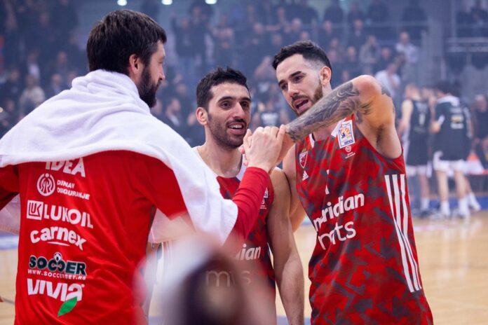 Estrella Roja venció al Partizan