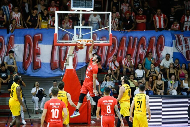 Instituto fue más y venció a Peñarol por la BCLA.