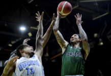 Gimnasia venció a Oberá y es finalista del Super 20 Tyrone White, la figura de Gimnasia en el Super 20.