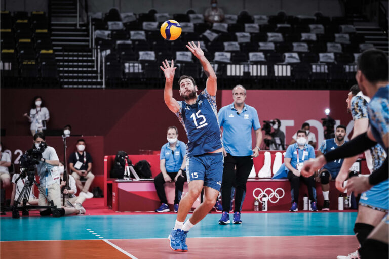 Luciano DeCecco, armador de la selección nacional de voley, pasó por los micrófonos de UcU Web Radio, demostrando su pleno fanatismo por este amado deporte.