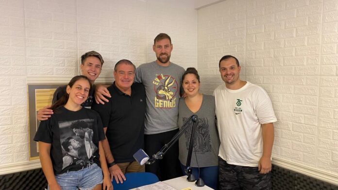 Andrés Nocioni Andrés Nocioni nos visitó en Ucu Web Radio.