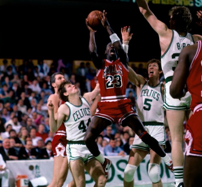 Jordan 63 puntos Jordan y su noche historica de 63 puntos en los NBA Playoffs.