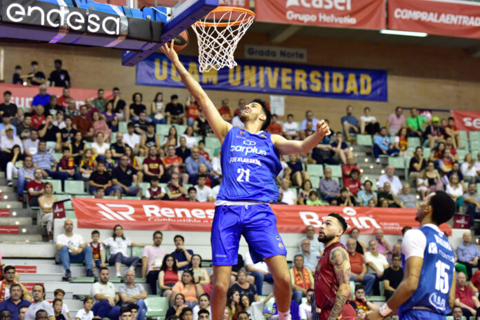 Juan Fernández dejó una buena imagen a pesar de la derrota del Fuenlabrada.