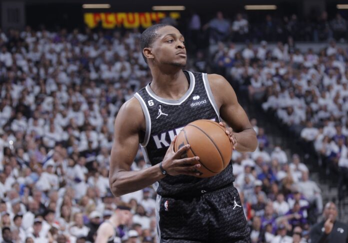 deaaron fox Fox fue el elegido en la primera edición de este nuevo galardón de la NBA.