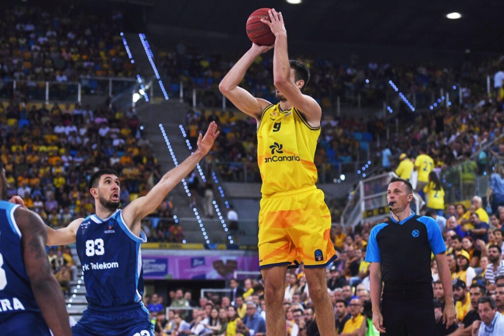 Nico Brussino, campeón de la Eurocup con el Gran Canaria.