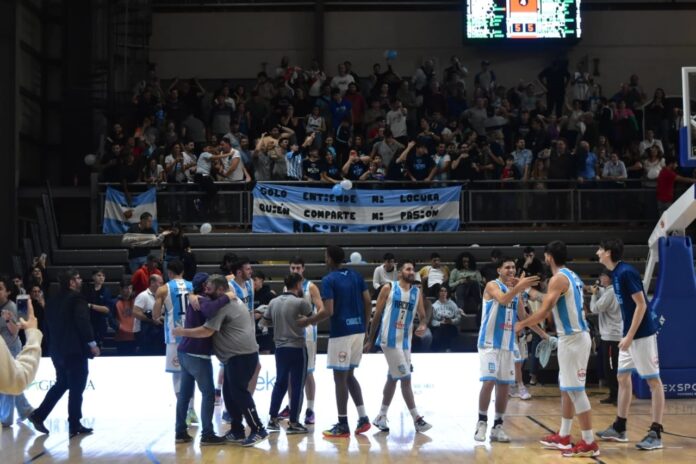 Racing forzó el quinto juego.
